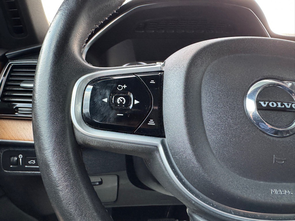 2017 Volvo XC90 Image 33