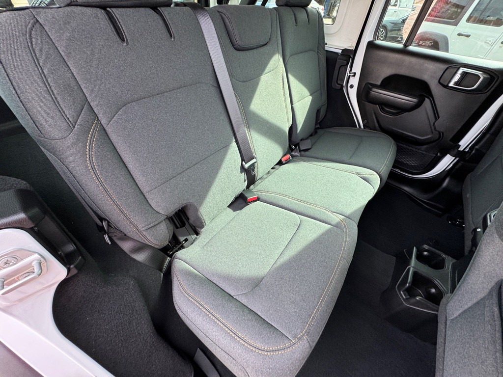 2025 Jeep Wrangler Image 19