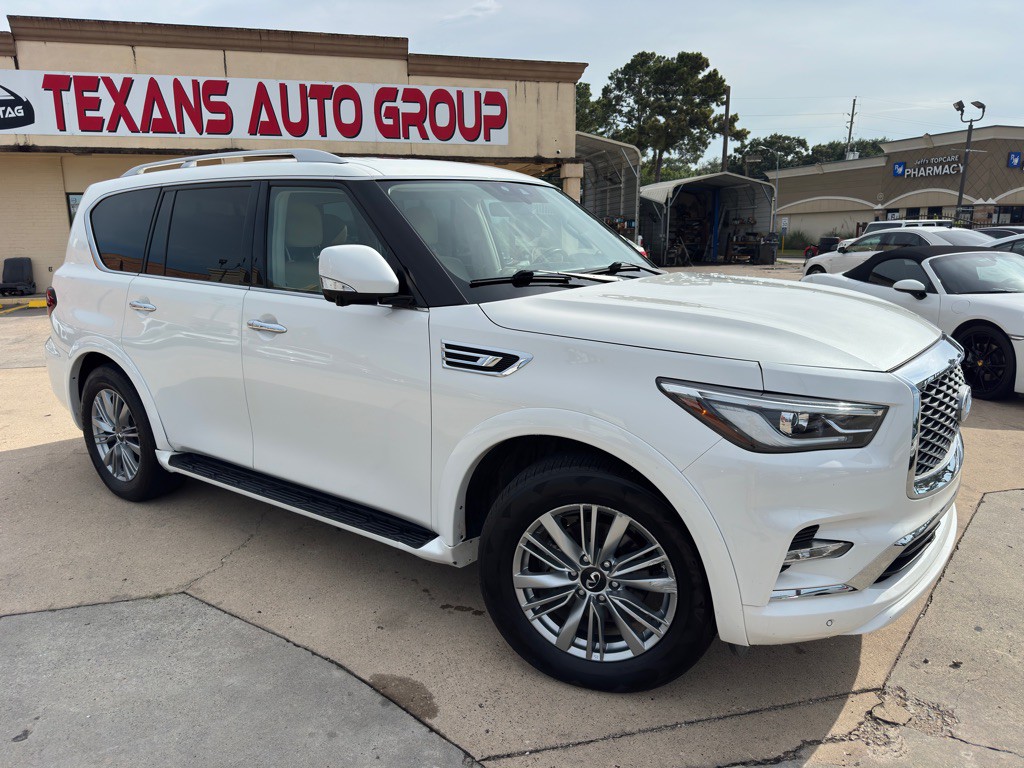 2021 INFINITI QX80 Image 2