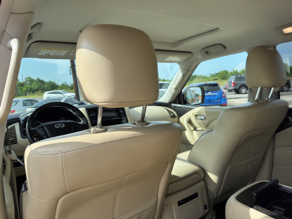 2021 INFINITI QX80 Image 17