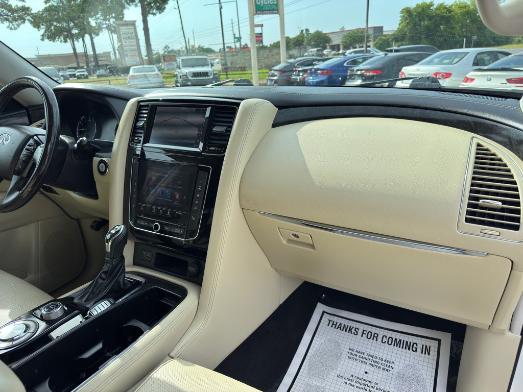 2021 INFINITI QX80 Image 23