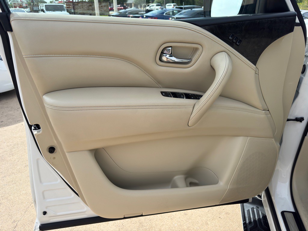 2021 INFINITI QX80 Image 27