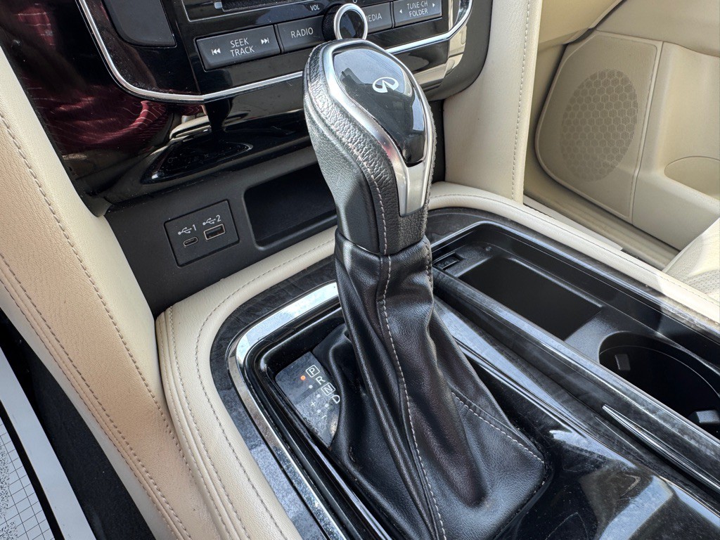 2021 INFINITI QX80 Image 32
