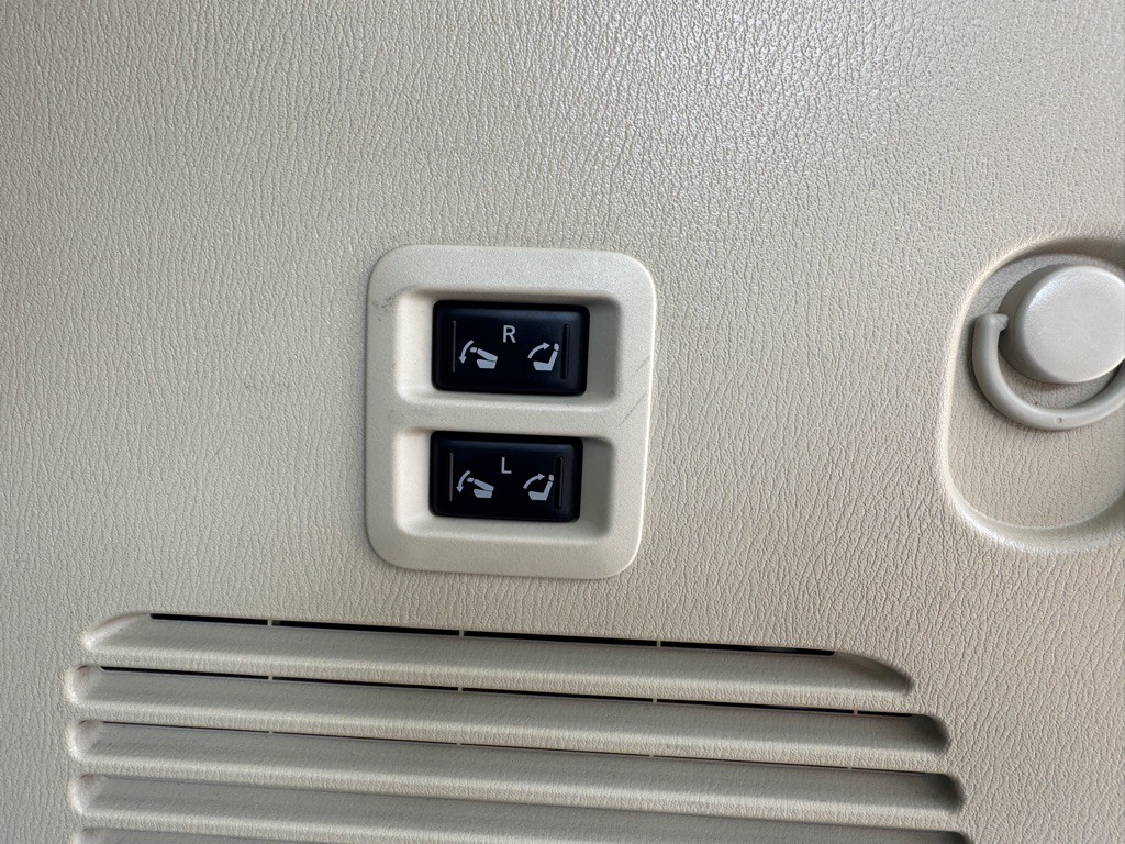 2021 INFINITI QX80 Image 40