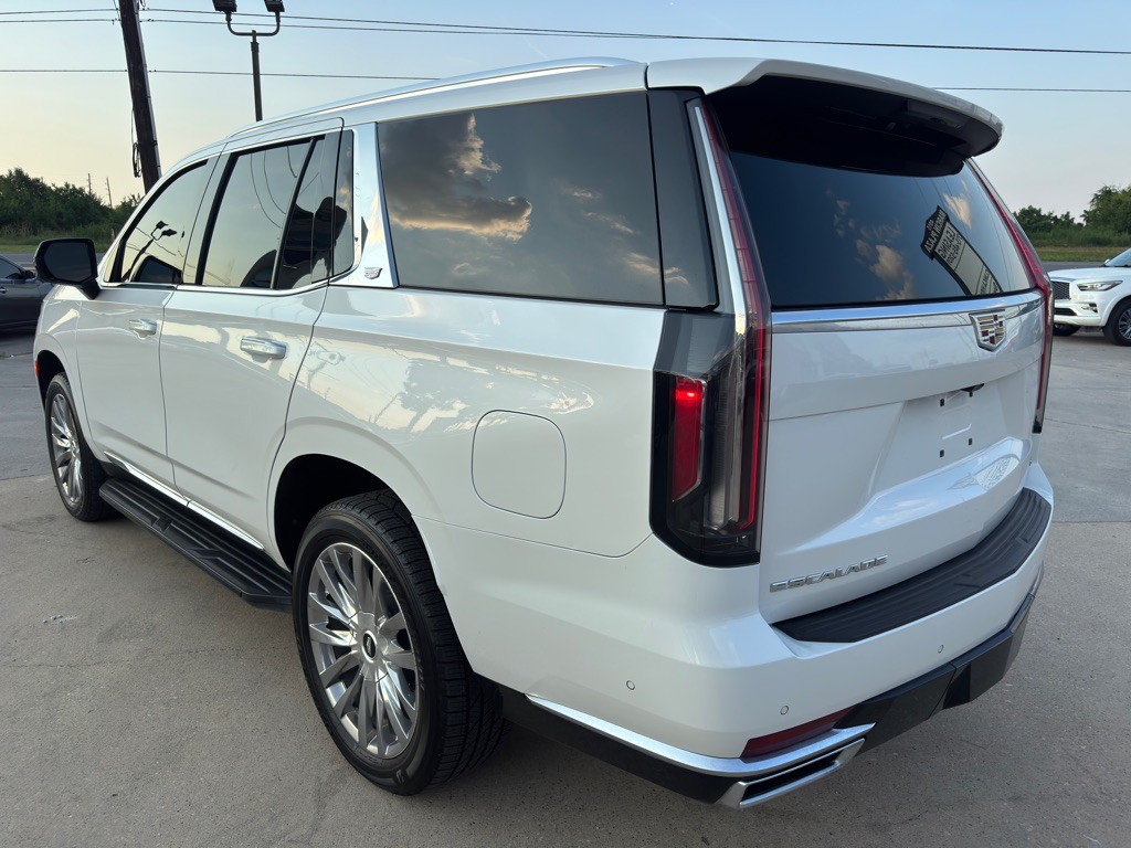 2021 Cadillac Escalade Image 9