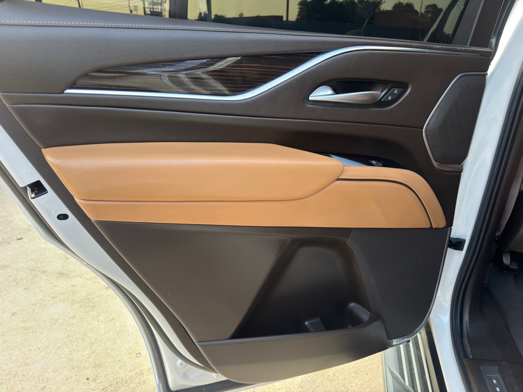 2021 Cadillac Escalade Image 18