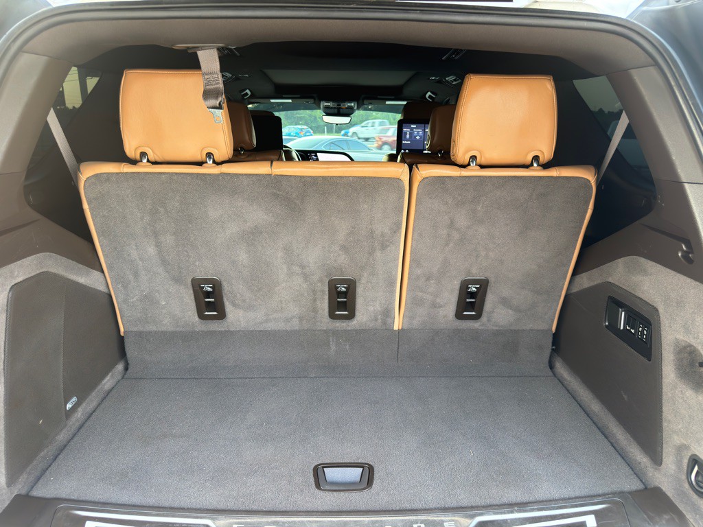 2021 Cadillac Escalade Image 39