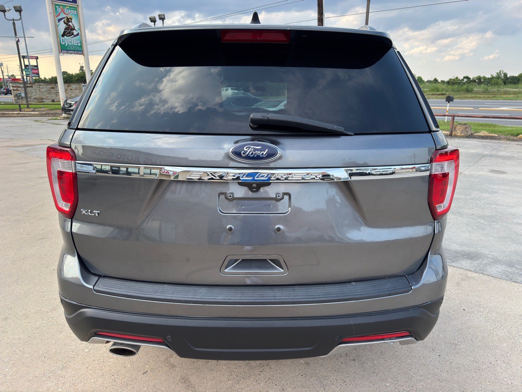 2018 Ford Explorer Image 10