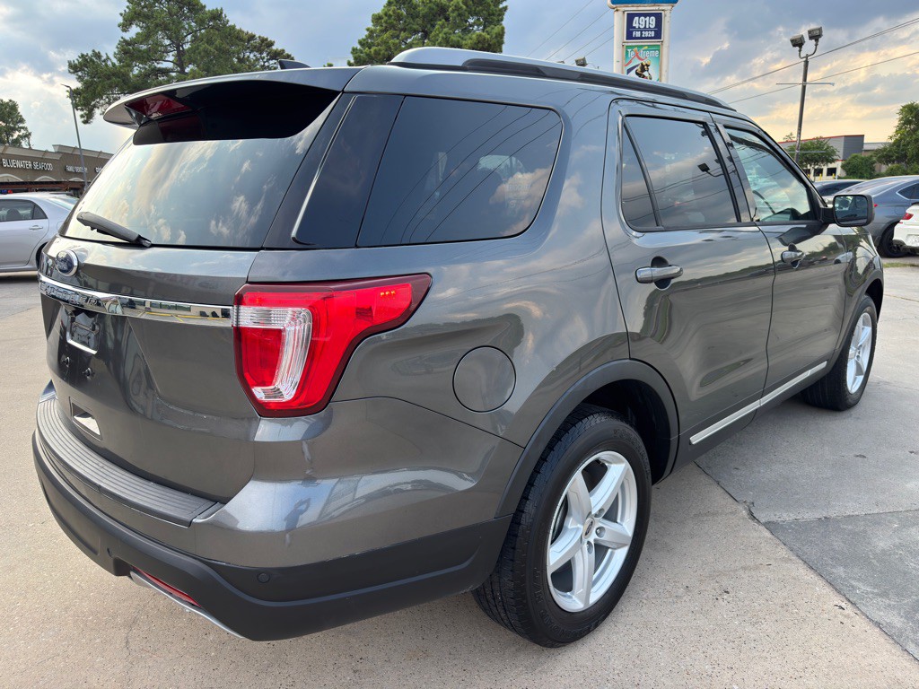 2018 Ford Explorer Image 11