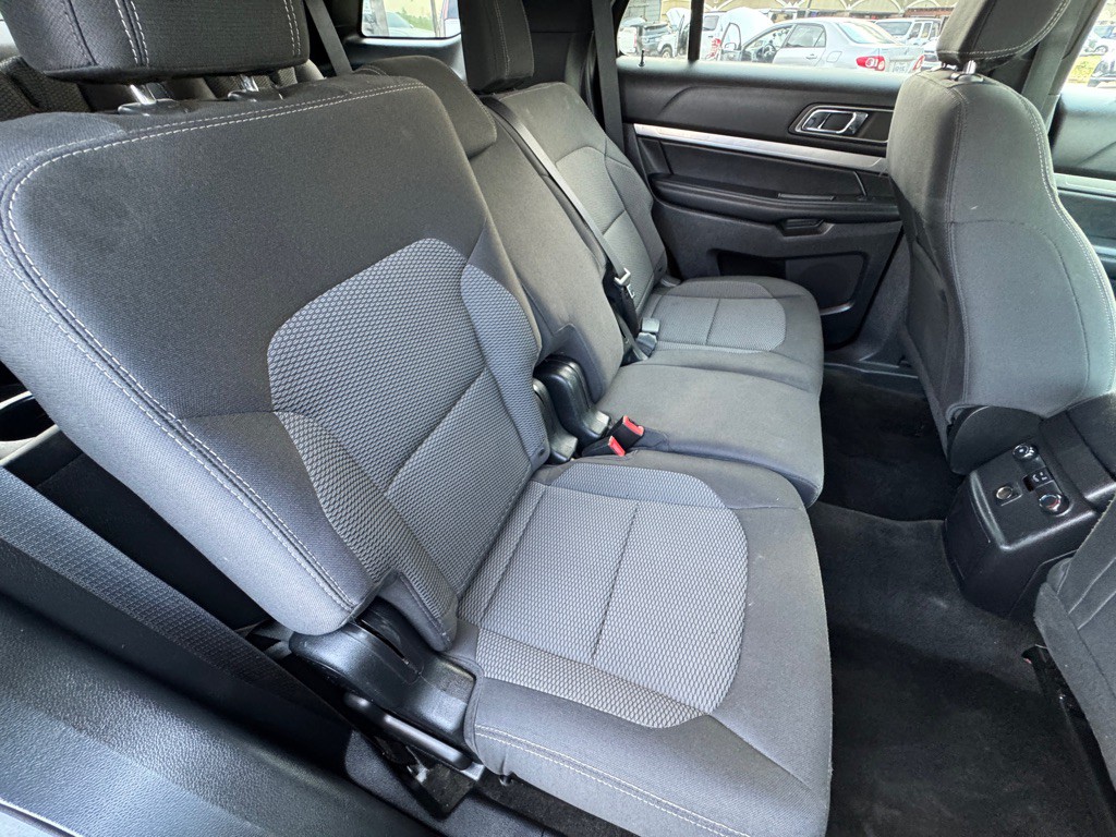 2018 Ford Explorer Image 18