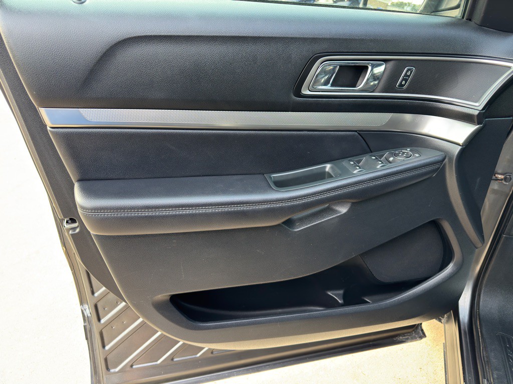 2018 Ford Explorer Image 26