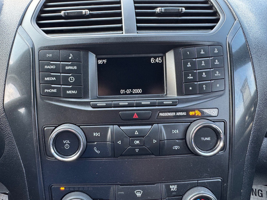 2018 Ford Explorer Image 29