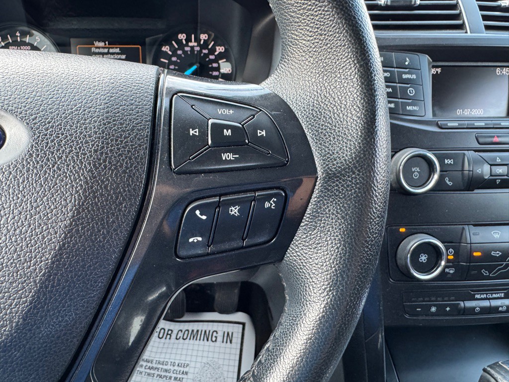2018 Ford Explorer Image 32