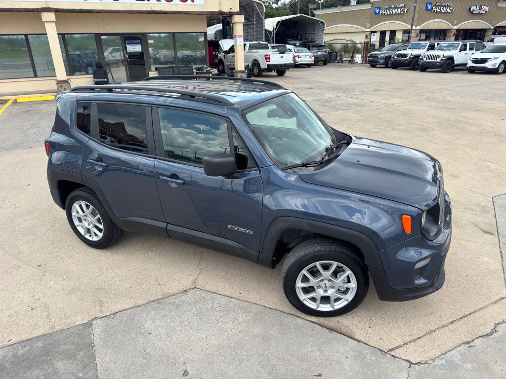 2023 Jeep Renegade Image 3