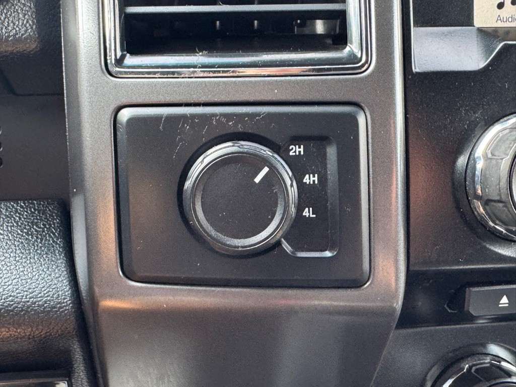 2017 Ford F-150 Image 28