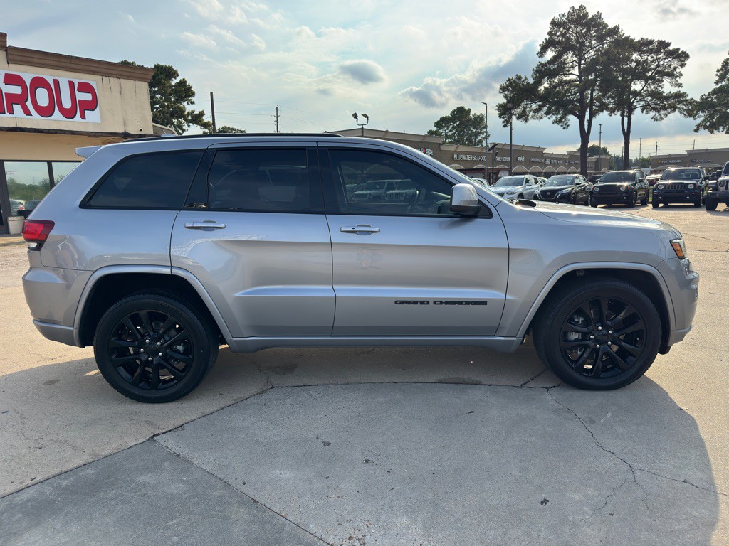 2021 Jeep Grand Cherokee Image 12