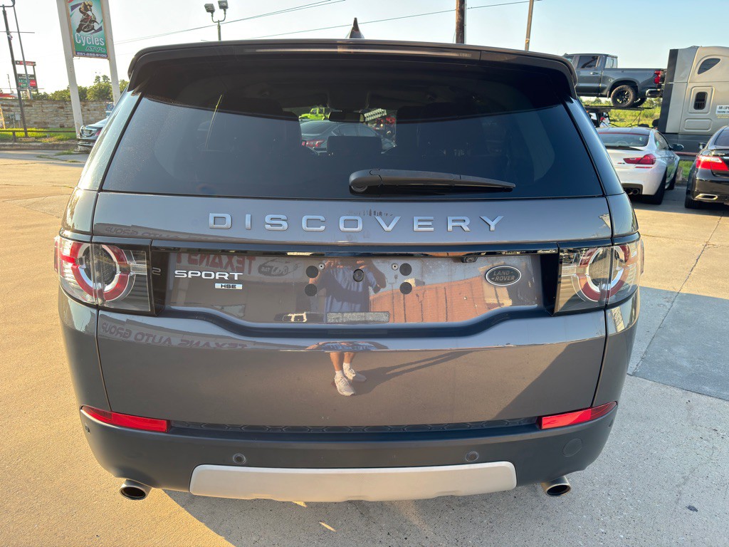 2017 Land Rover Discovery Sport Image 10