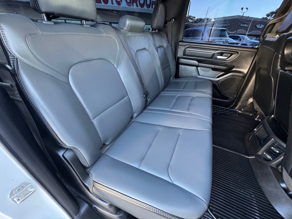 2022 RAM 1500 Image 16