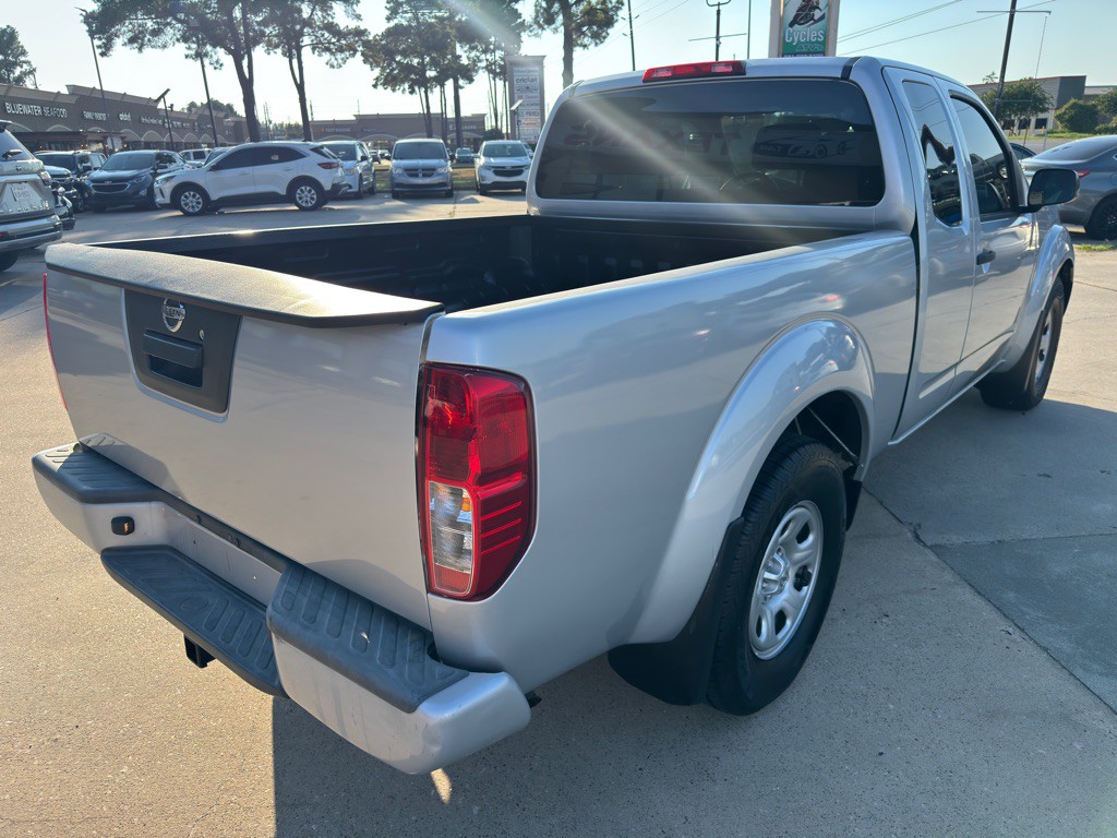 2020 Nissan Frontier Image 11