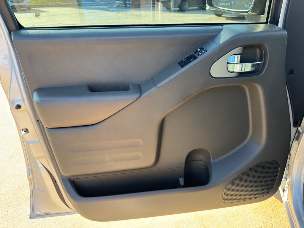 2020 Nissan Frontier Image 23