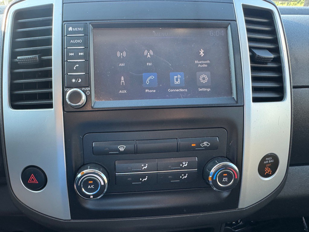 2020 Nissan Frontier Image 25