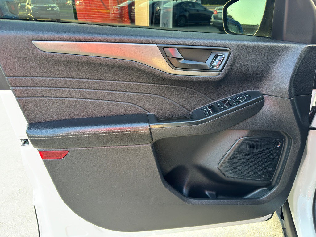 2023 Ford Escape Image 24