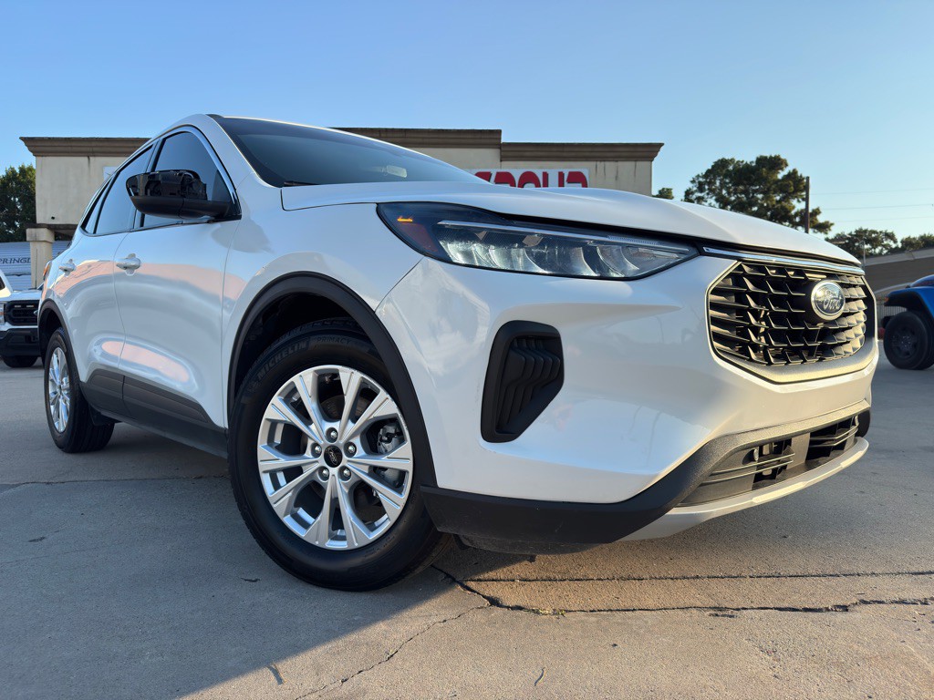2023 Ford Escape Image 34