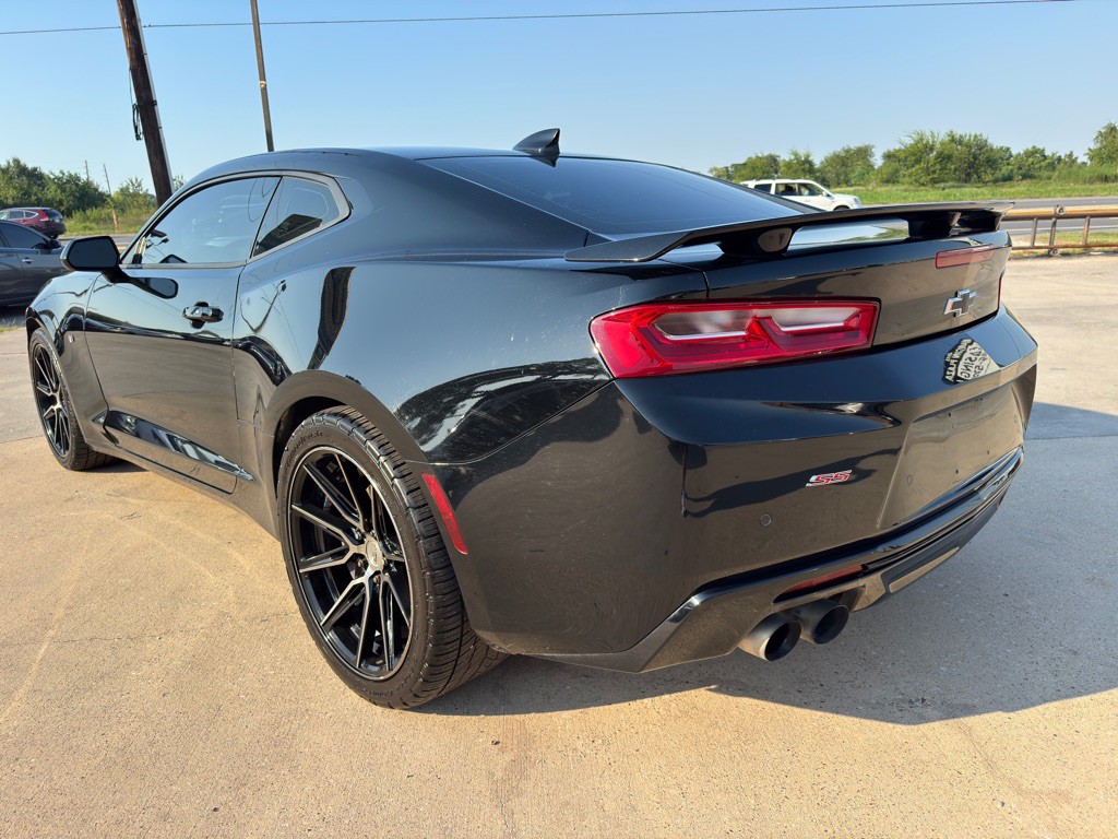 2016 Chevrolet Camaro Image 6