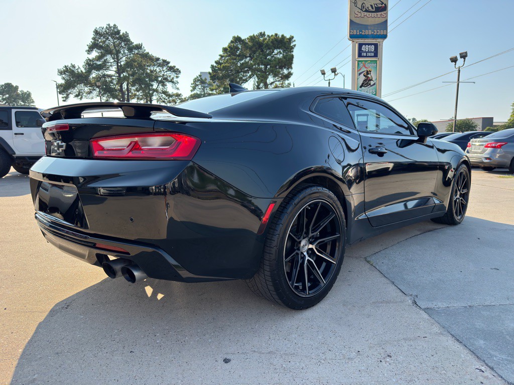 2016 Chevrolet Camaro Image 9