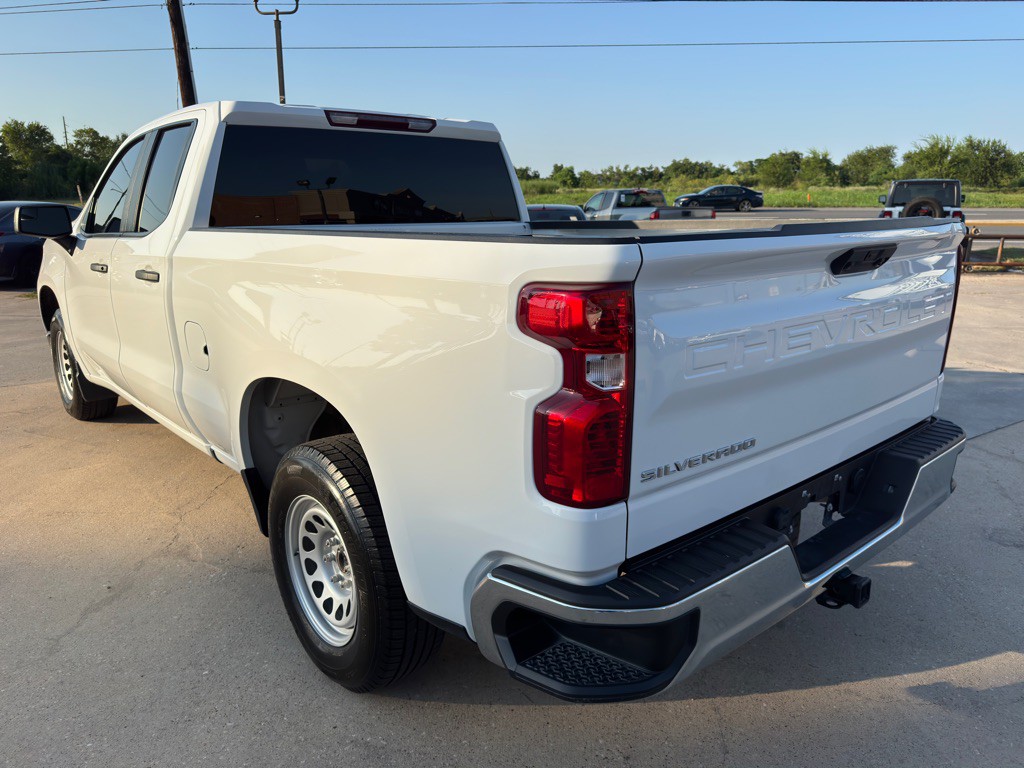 2023 Chevrolet Silverado 1500 Image 9
