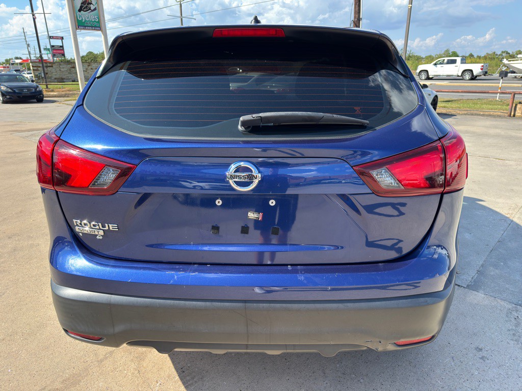 2019 Nissan Rogue Image 10