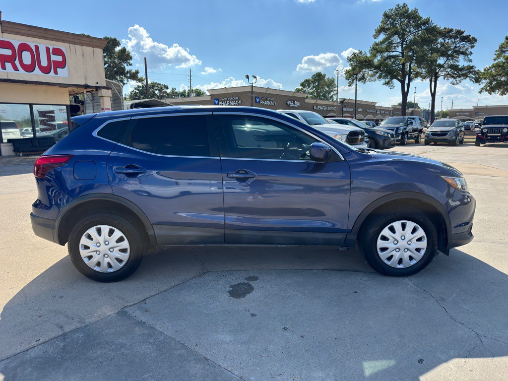 2019 Nissan Rogue Image 12