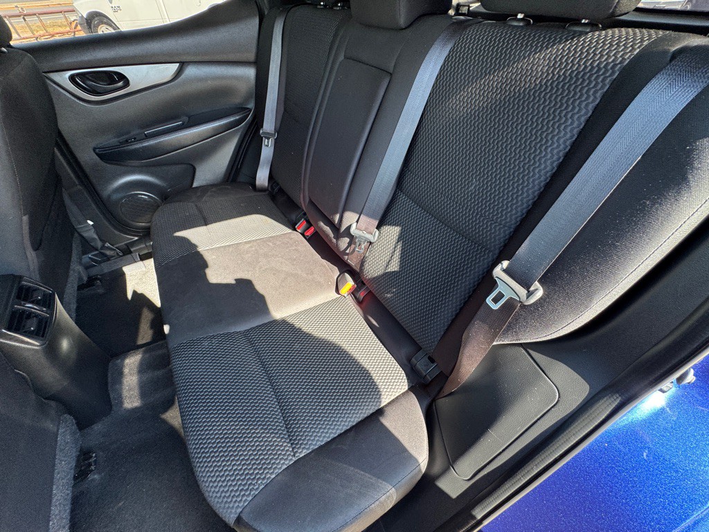 2019 Nissan Rogue Image 14