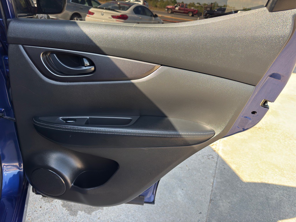 2019 Nissan Rogue Image 19