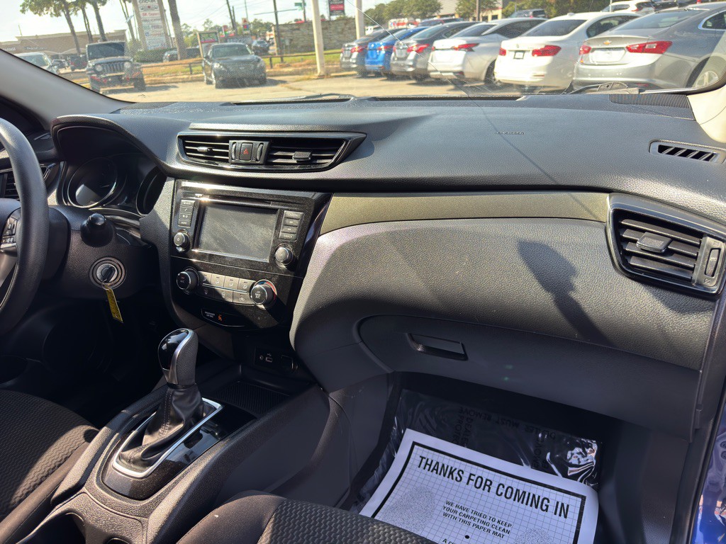 2019 Nissan Rogue Image 21