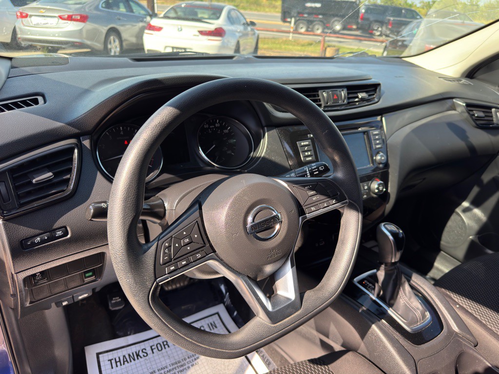 2019 Nissan Rogue Image 24