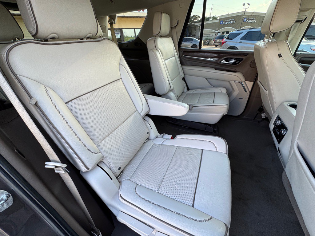 2021 GMC Yukon Image 22