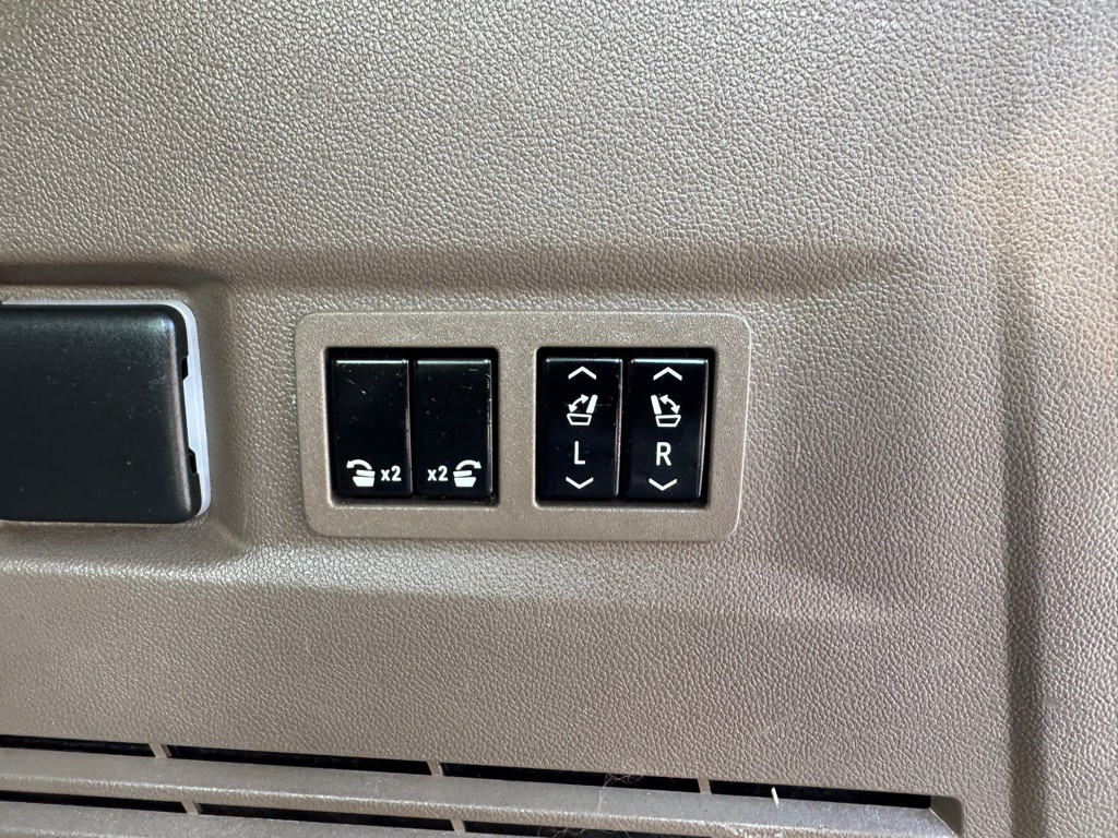 2021 GMC Yukon Image 45