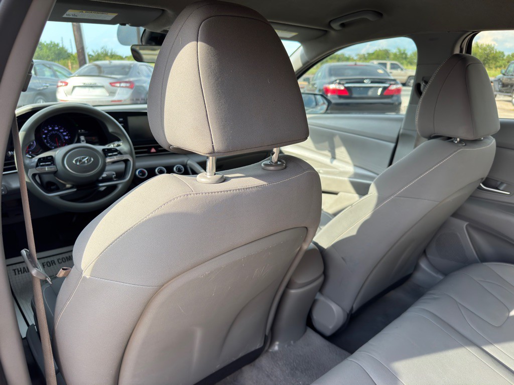 2023 Hyundai Elantra Image 14