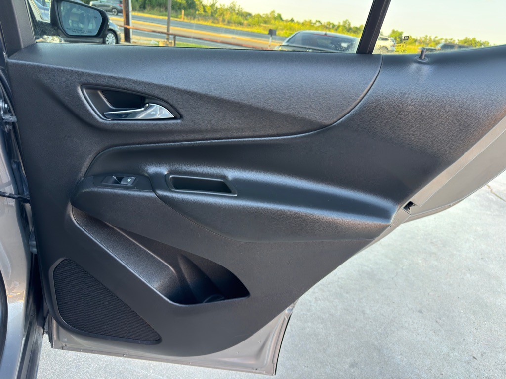 2019 Chevrolet Equinox Image 17