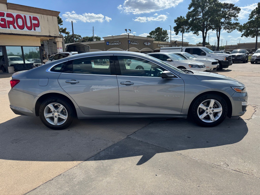 2023 Chevrolet Malibu Image 12