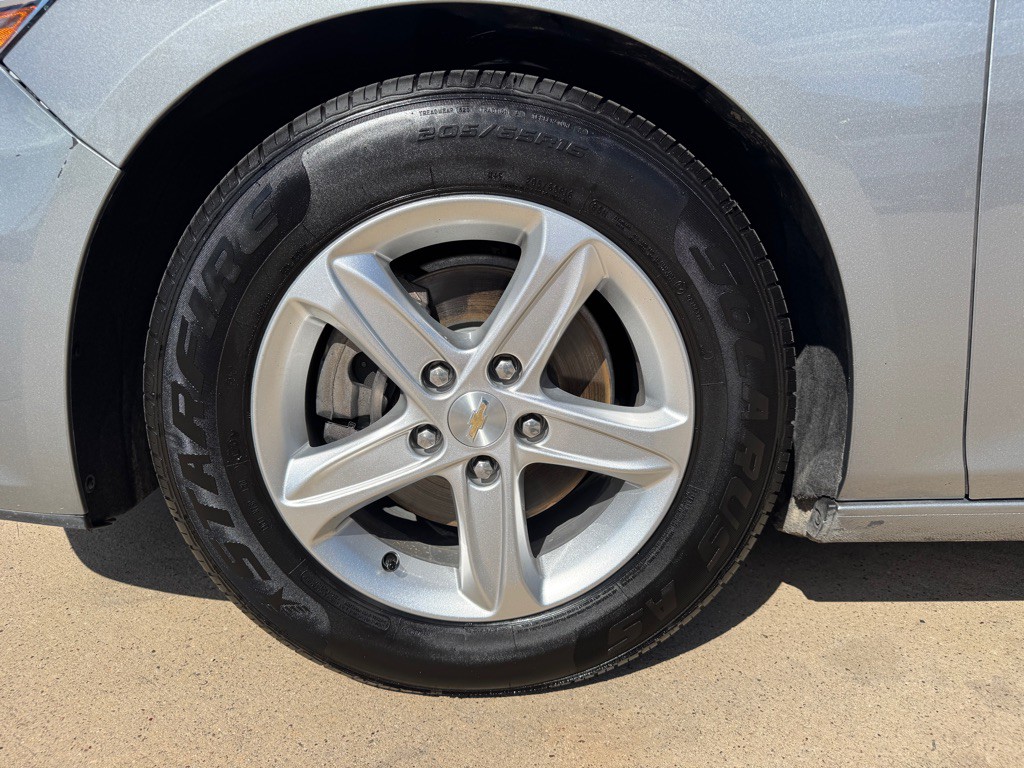 2023 Chevrolet Malibu Image 13