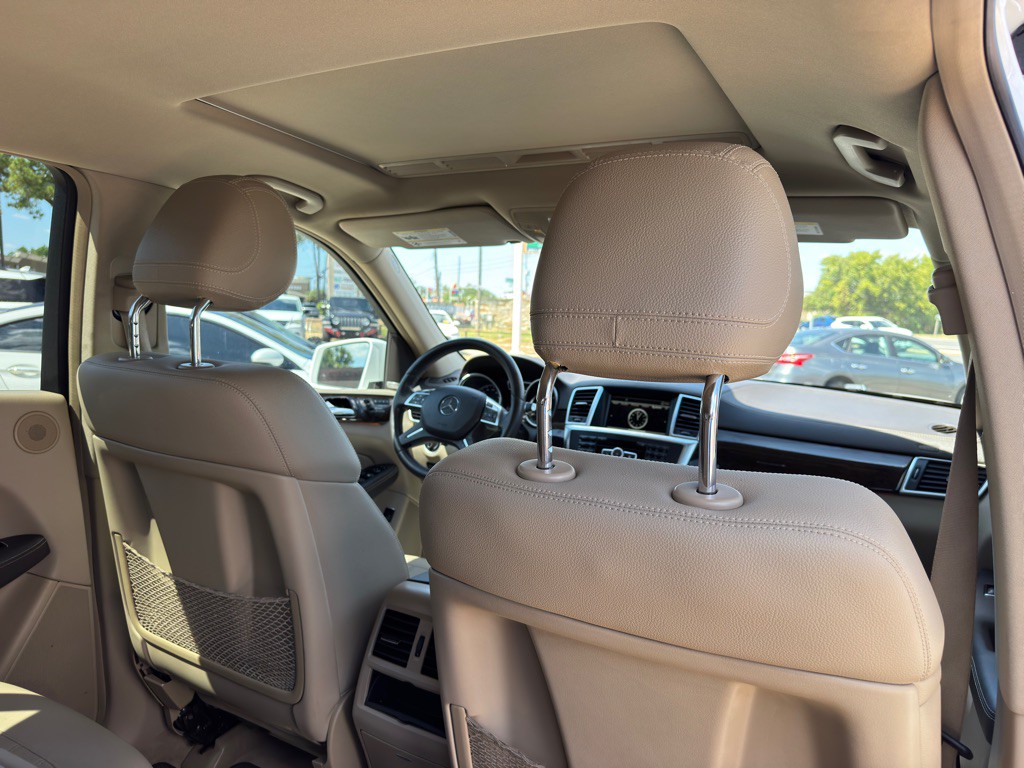 2016 Mercedes-Benz GL-Class Image 21