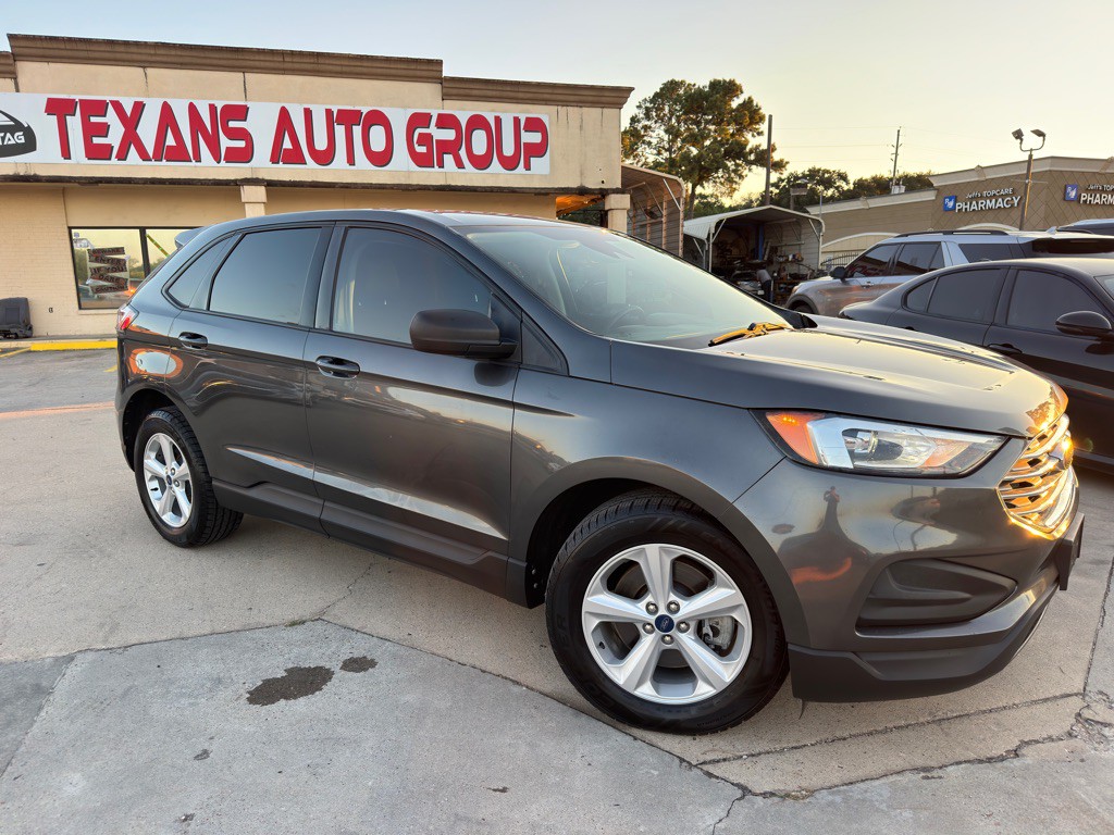 2020 Ford Edge Image 2