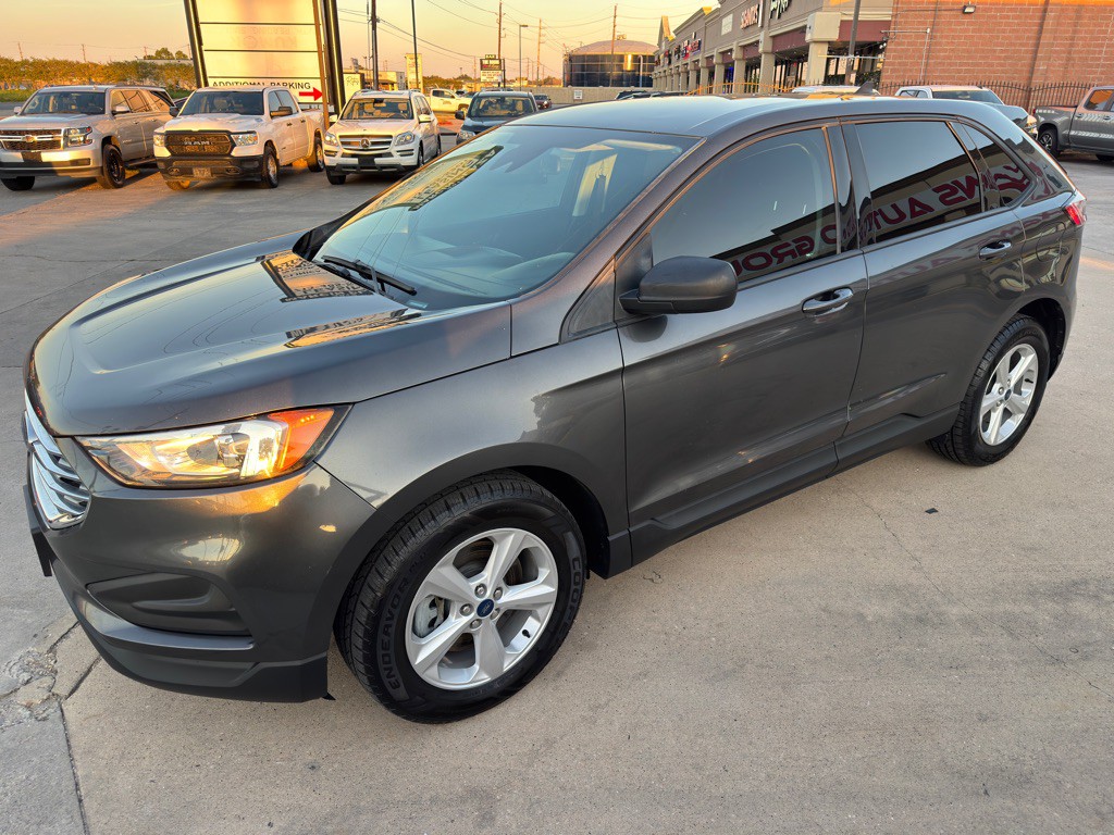 2020 Ford Edge Image 7