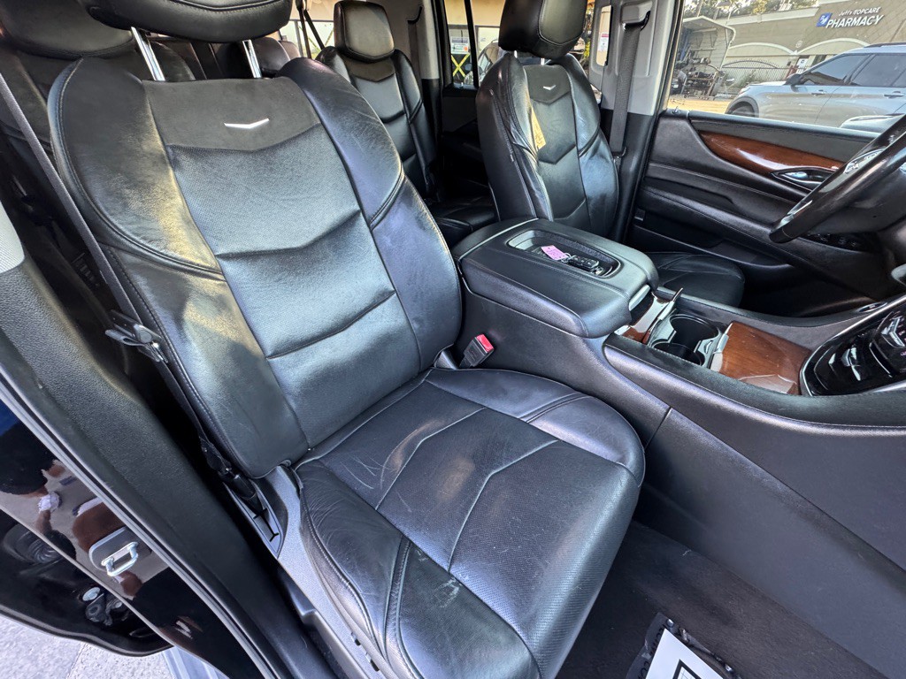 2019 Cadillac Escalade Image 24