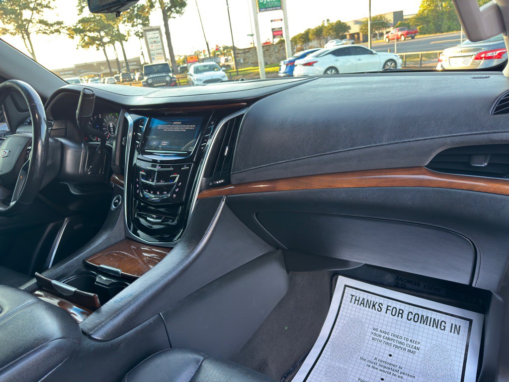 2019 Cadillac Escalade Image 25