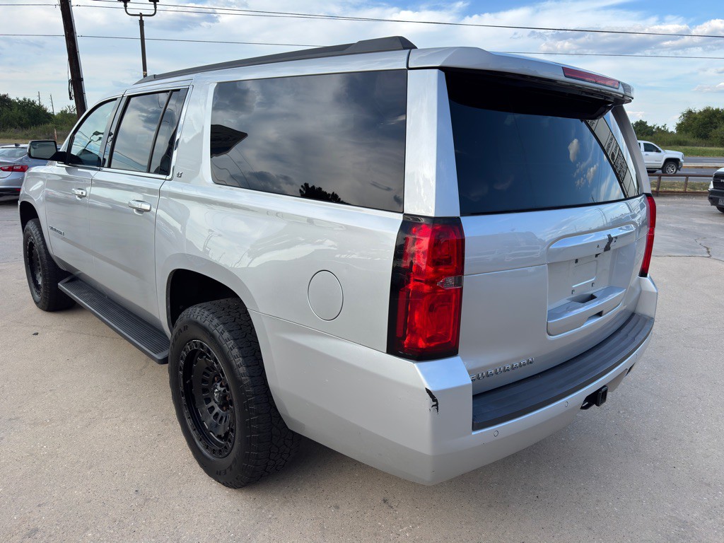 2020 Chevrolet Suburban Image 9