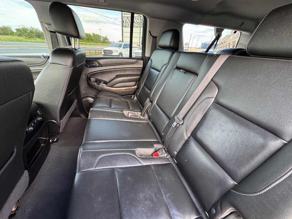 2020 Chevrolet Suburban Image 14