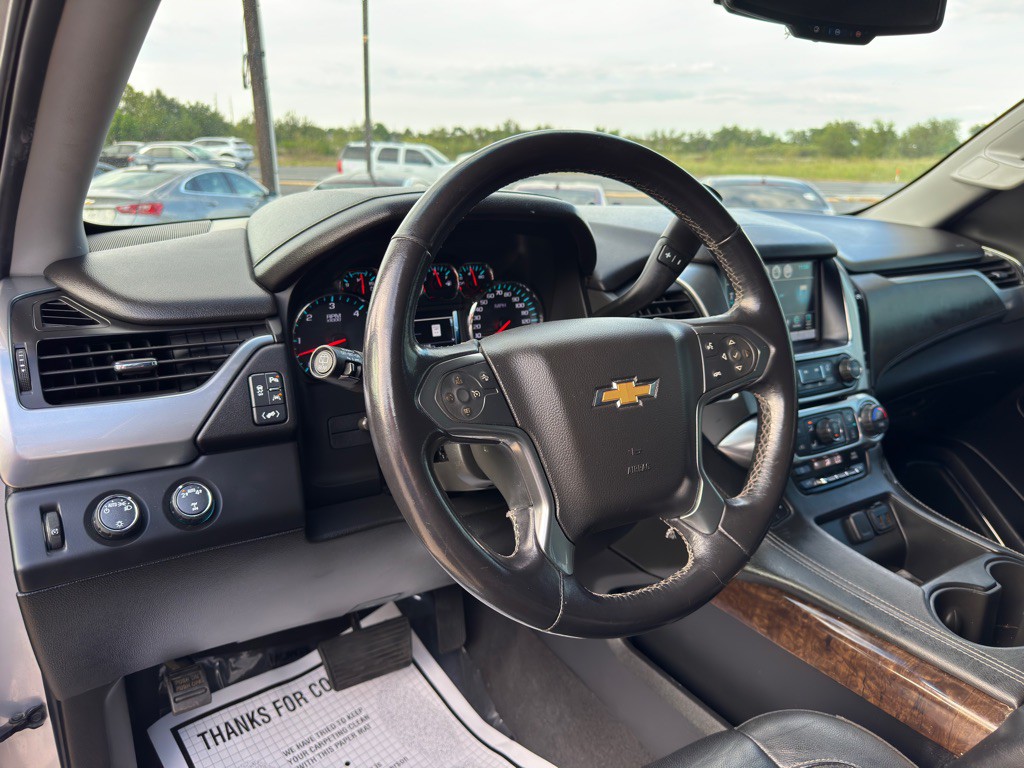 2020 Chevrolet Suburban Image 26